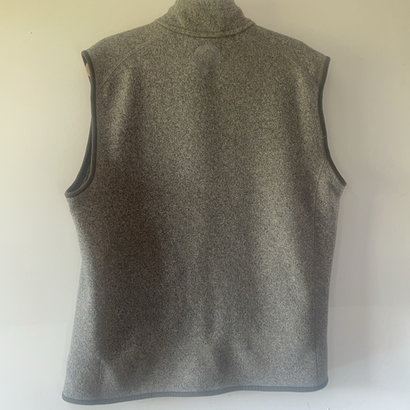 Grey Patagonia men’s vest - Picture 2 of 7